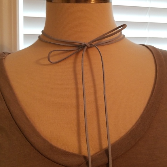 Jewelry - Faux leather necklace
